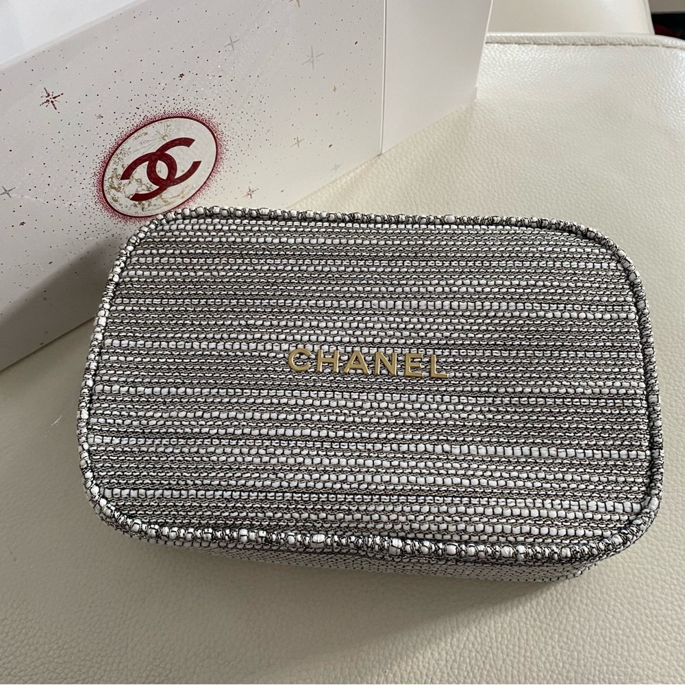 Chanel ROUTINE RESET Cleansing Duo - Picture 2 of 6